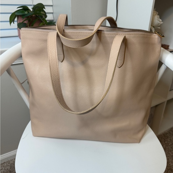 CUYANA Leather Blush Beige Tote Bag WITH INSERT - Picture 3 of 12